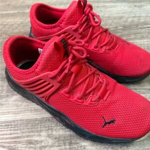 Puma Men's Dynamic Red Athletic Sneakers